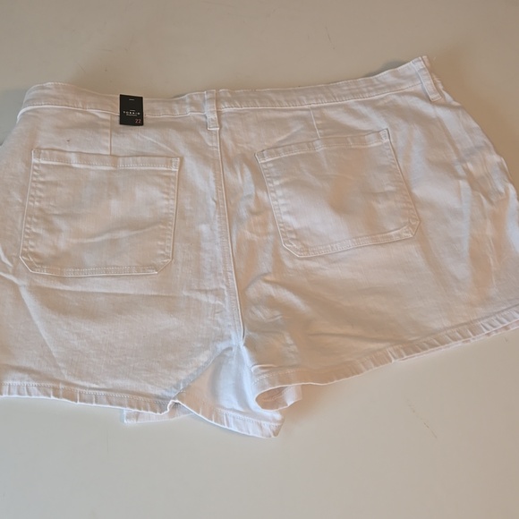 Torrid White Jean Skort Size 22 - Picture 4 of 8